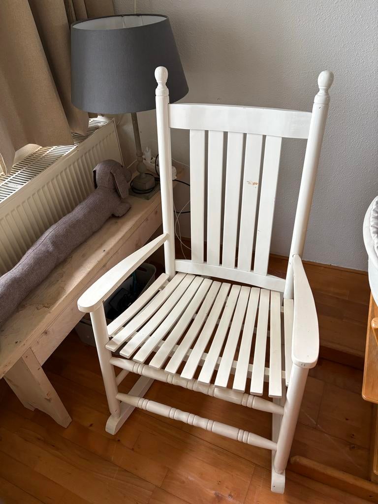 Witte houten schommelstoel, Gebruikt, Wit, Ophalen of Verzenden, Eén