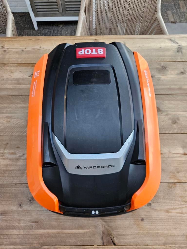 Yard Force LUV600RI Robotmaaier, Tuin en Terras, Robotmaaiers, Gebruikt, 20 tot 25 cm, Met regensensor, Bestuurbaar via app, Ophalen