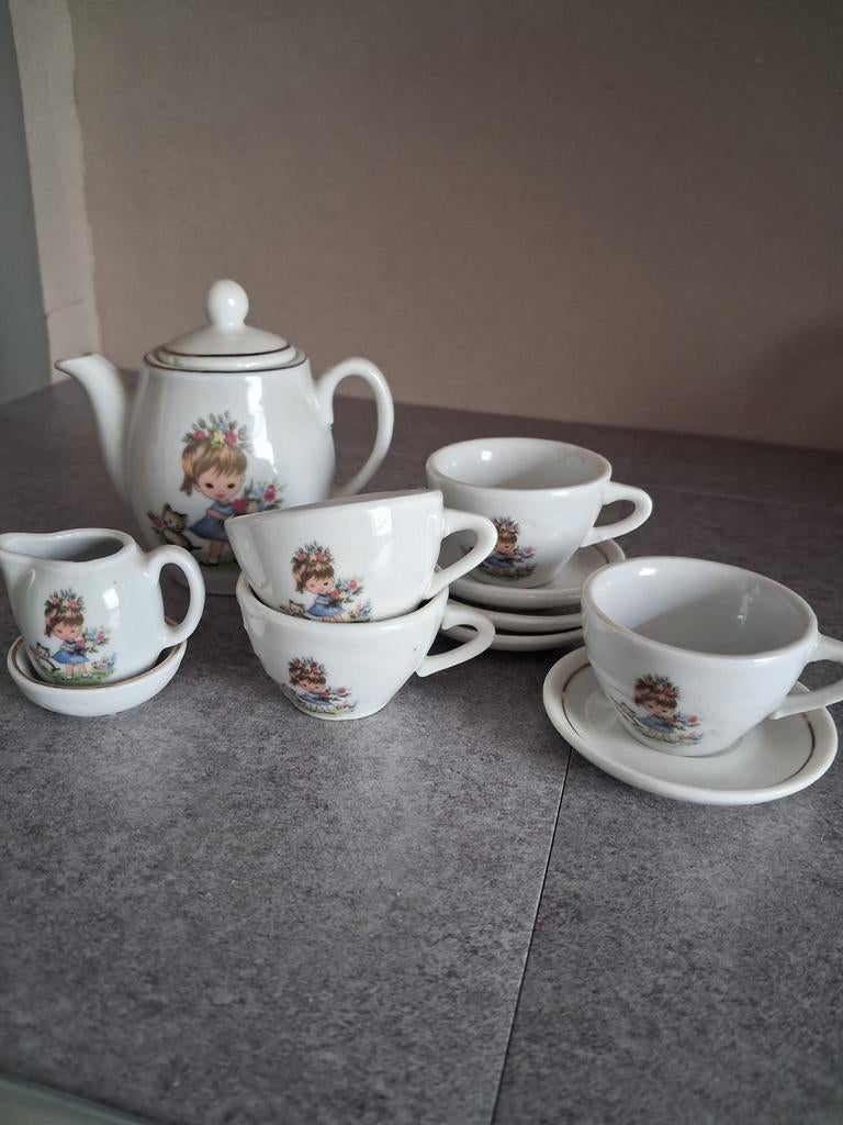 Vintage kinderserviesje met theepot en kopjes, Ophalen of Verzenden