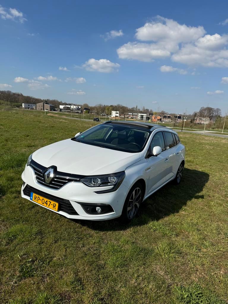 Renault Mégane 1.2 Energy TCe 130pk 2018 Wit, Voorwielaandrijving, 680 kg, 4 cilinders, Origineel Nederlands