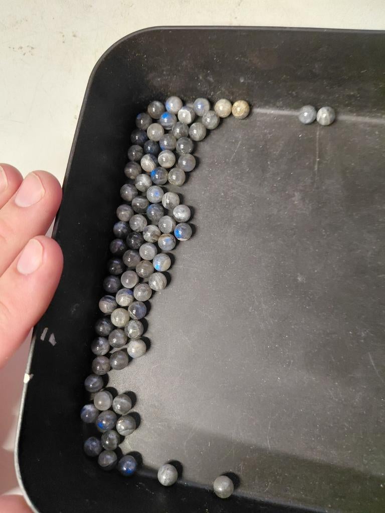 Partij met labradoriet balletjes, Verzamelen, Mineralen en Fossielen, Ophalen of Verzenden