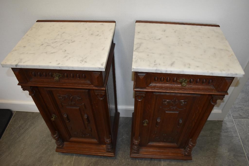 2 nachtkastjes massief eiken antiek  van ongeveer 1890, Huis en Inrichting, Slaapkamer | Nachtkastjes, Ophalen, Minder dan 45 cm