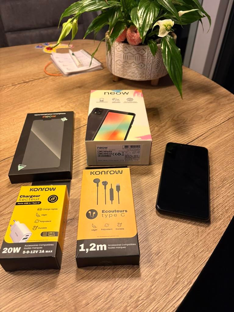 Neow Kids smart telefoon tekoop, Overige modellen, Ophalen of Verzenden, Zo goed als nieuw, Nvt