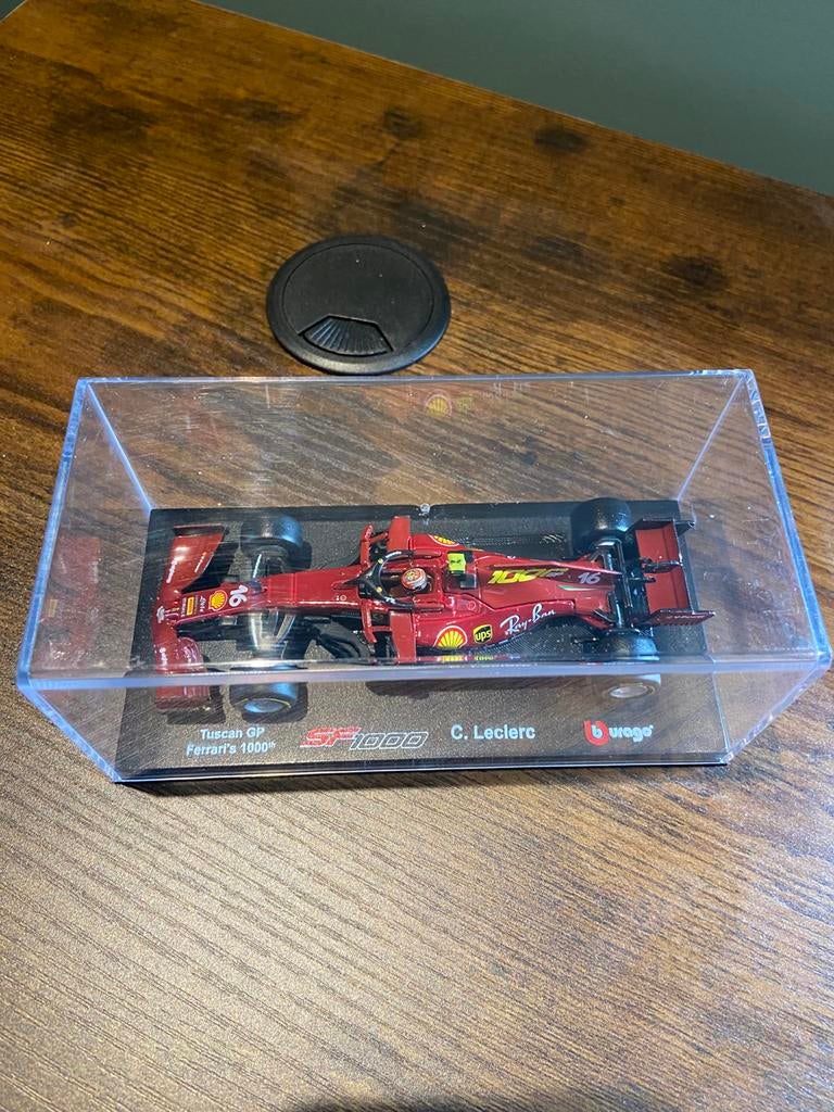 Bburago 1:43 Ferrari SF1000 Leclerc Tuscan GP 2020, Ophalen of Verzenden, Zo goed als nieuw, Formule 1