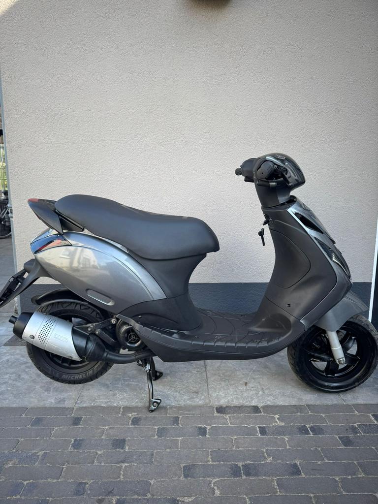 ⭐️Piaggio zip 50cc 2t brom SP-Line 6698 km⭐️, Ophalen of Verzenden, Zo goed als nieuw, Benzine, Zip