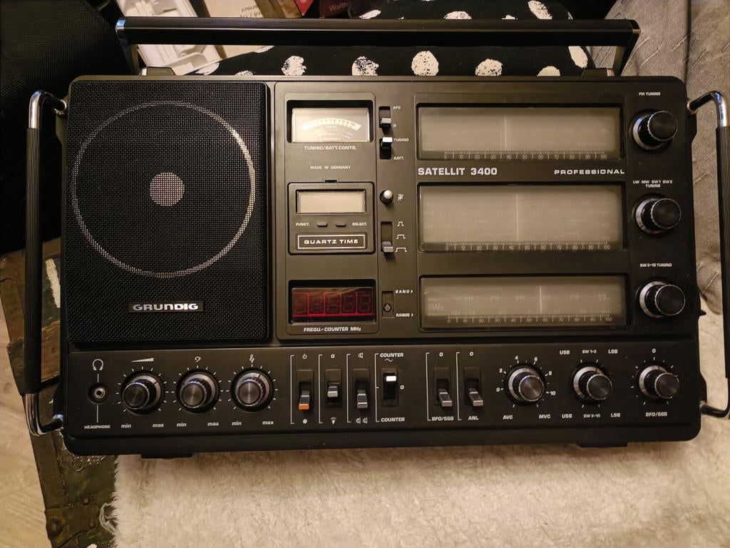 Grundig Satellit 3400 Professional Wereldontvanger, Ophalen of Verzenden, Zo goed als nieuw, Wereldontvanger
