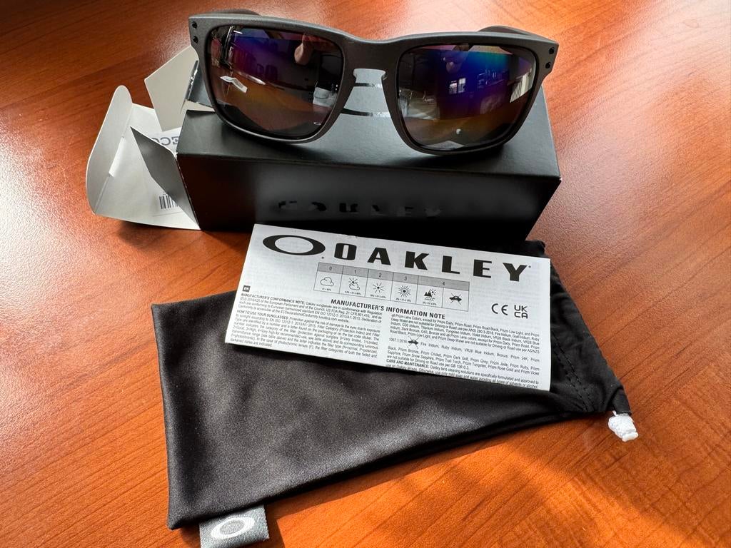 Oakley Holbrook Prizm Daily Polarized Zonnebril, Sieraden, Tassen en Uiterlijk, Zonnebrillen en Brillen | Heren, Zonnebril, Nieuw