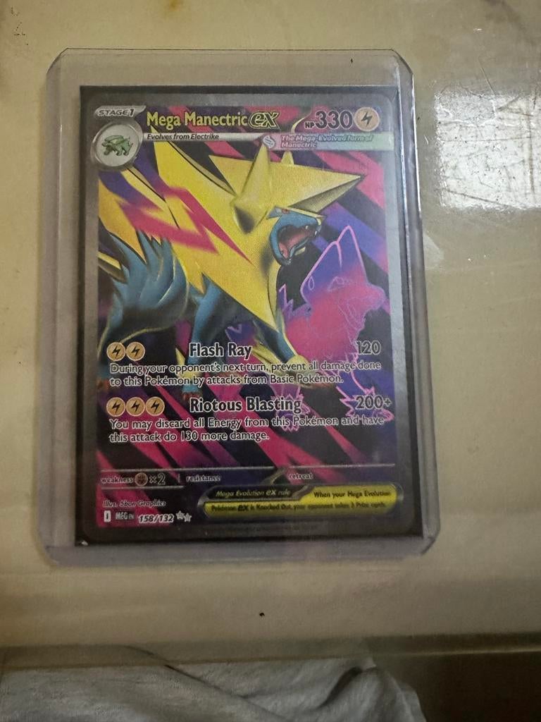 Mega Manectric EX - Pokémon kaart, Ophalen of Verzenden, Gebruikt, Losse kaart, Foil