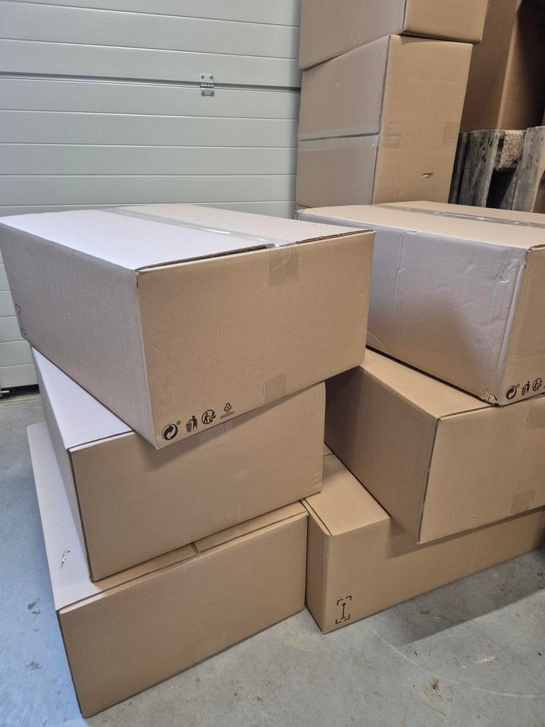 Grote stevige kartonnen dozen 78x57x31cm / 2 euro p.st., Ophalen, Doos, 40 tot 60 cm, Opvouwbaar