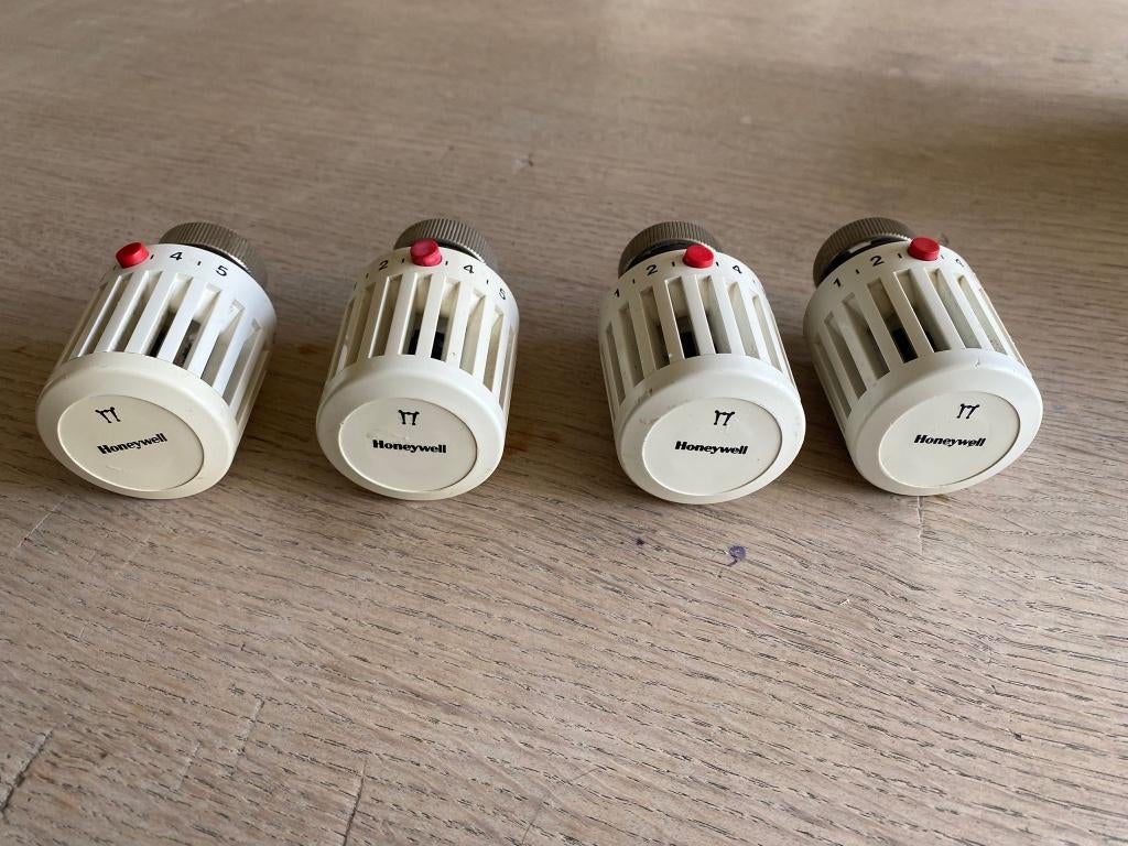 Radiator thermostaat knop Honeywell - 4 stuks, Thermostaat, Gebruikt, Minder dan 30 cm, Minder dan 60 cm