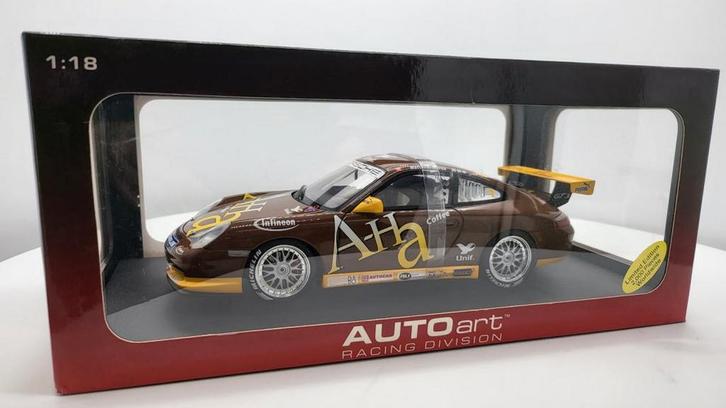 AutoArt: Porsche 911 GT3R Asian Carrera Cup 2004 A-HA M.Mars, Hobby en Vrije tijd, Modelauto's | 1:18, Nieuw, Autoart, Ophalen of Verzenden