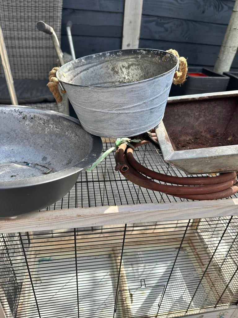 Bloembakken, Ophalen, Zo goed als nieuw, Rond, Minder dan 30 cm