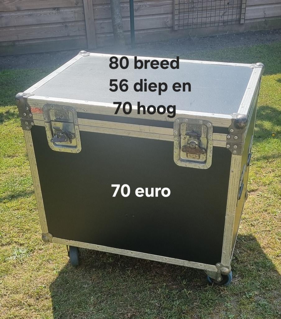 Mooie grote flightcase maten staan er bij, Ophalen, Zo goed als nieuw, Overige instrumenten, Flightcase