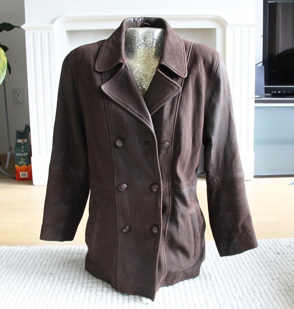 Mooie Bruin Leren Dames Jas (S) € 60,-, Kleding | Dames, Bruin, Ophalen of Verzenden, Zo goed als nieuw, Maat 36 (S)