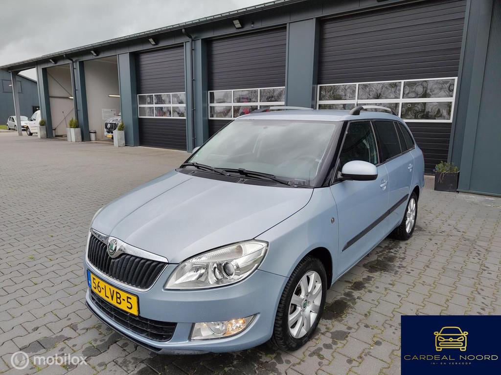 Skoda Fabia Combi 1.2 TSI nwe APK, Ketting,banden,remmen, Auto's, Skoda, Bedrijf, Te koop, Fabia, ABS, Airbags, Airconditioning