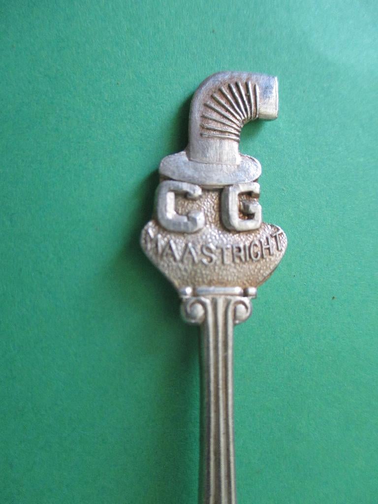 Lepeltje C.G. Maastricht, Verzenden, Gebruikt