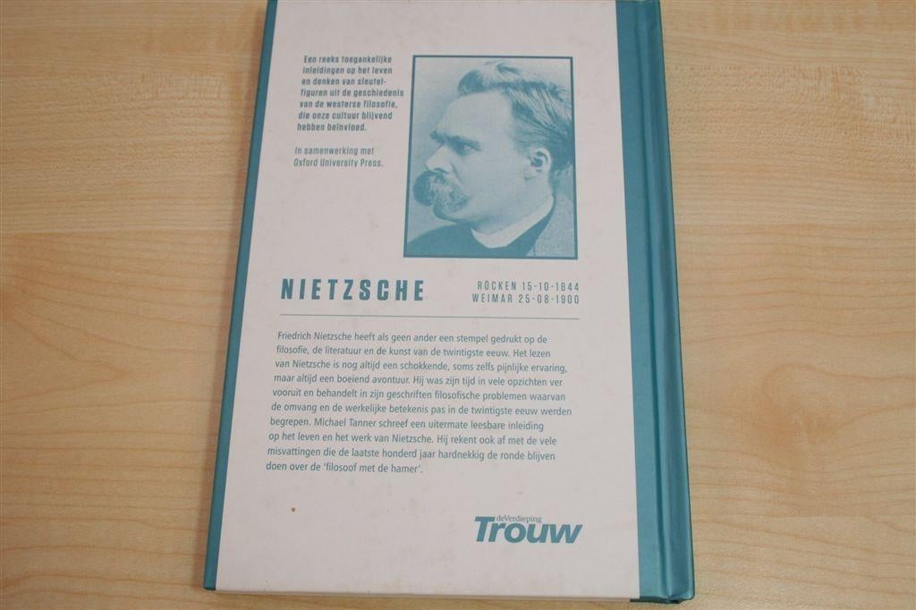 Nietzsche — Een Toegankelijke Inleiding in Leven & Werk, Ophalen of Verzenden, Zo goed als nieuw