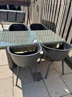 4 kuip tuinstoelen gratis (niet de tafel), Ophalen, Gebruikt, Kunststof