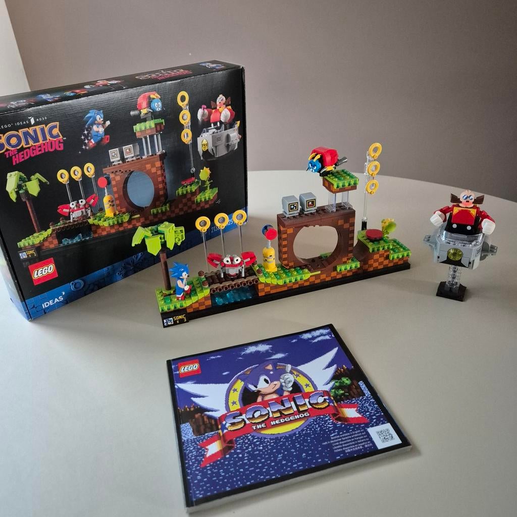 LEGO Ideas Sonic the Hedgehog Green Hill Zone (21331), Ophalen, Lego, Compleet, Complete set