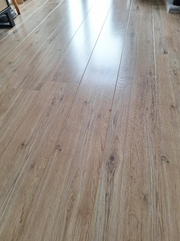 GERESERVEERD Gratis gebruikte laminaatvloer, Huis en Inrichting, Ophalen, Gebruikt, 25 tot 50 m², Bruin