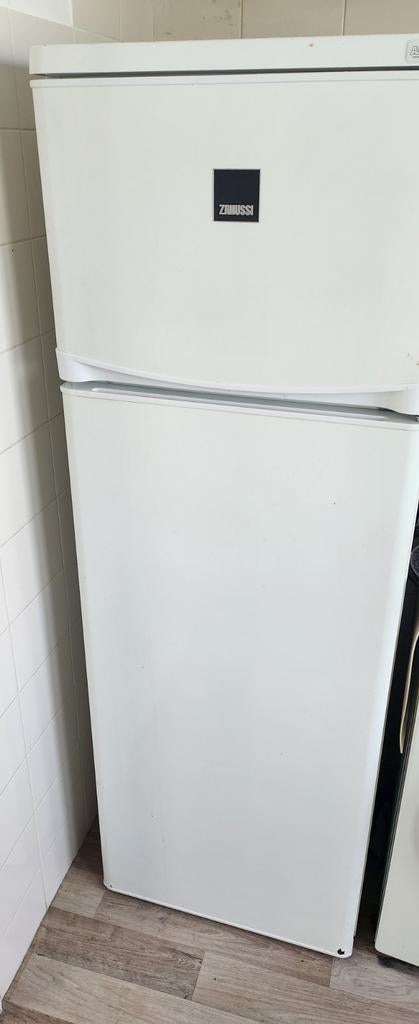 Zanussi Koelkast met Vriezer - Wit, Gebruikt, Witgoed en Apparatuur, Koelkasten en IJskasten, 150 tot 200 liter, Gebruikt, Met aparte vriezer