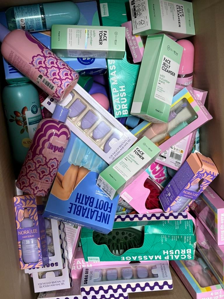 Partij cosmetica mix dozen 100 stuks Gratis Verzending, Ophalen, -, -, Nieuw