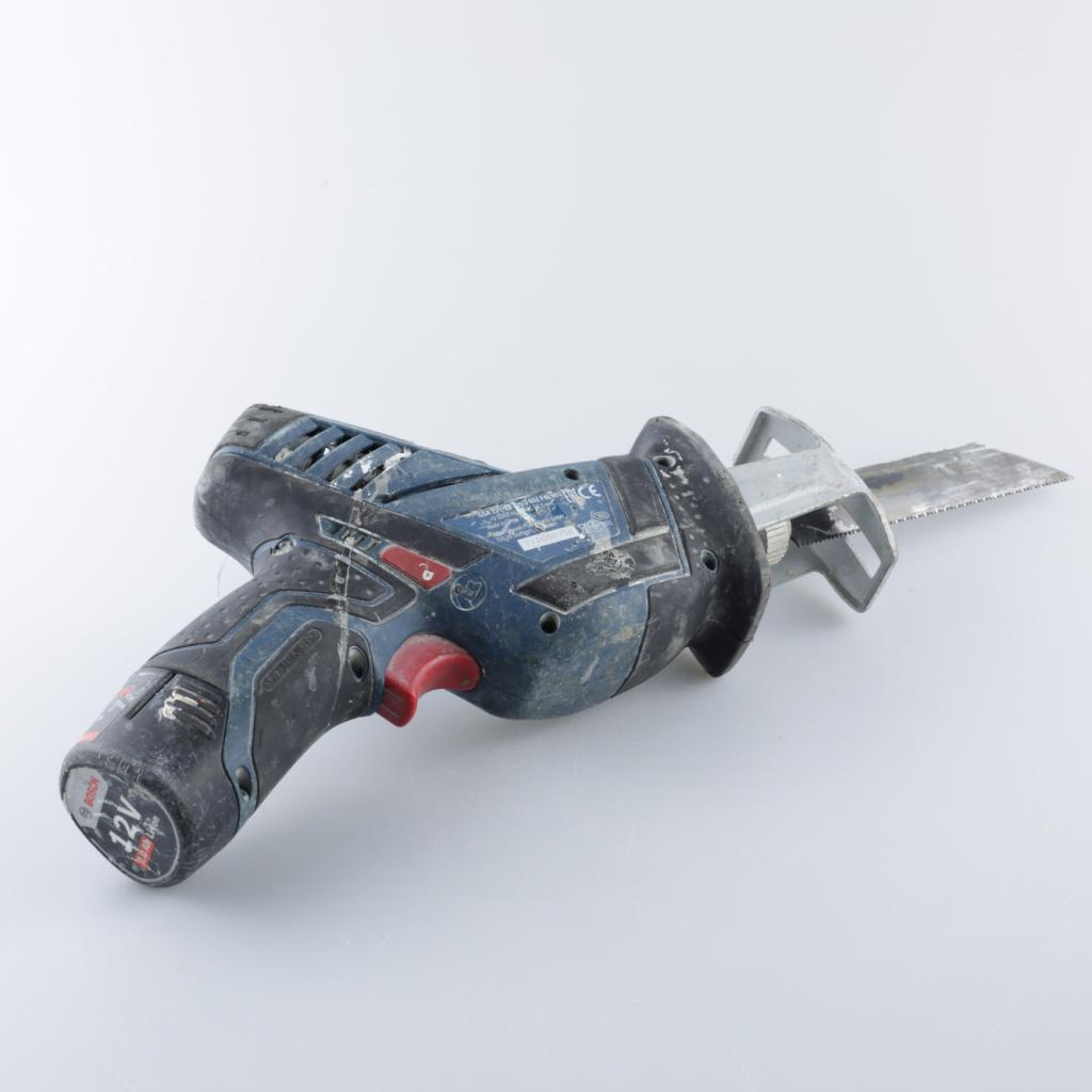 Bosch GSA 12V-14 met lader en accu, Bosch, Zo goed als nieuw, Support@bosch.com, Robert Bosch GmbH
Robert-Bosch-Platz 1
70839 Gerlingen-Schillerhöhe
Germany