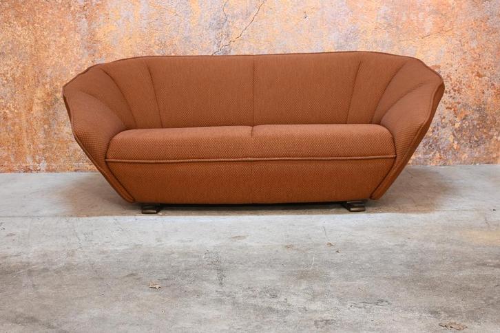 AlsNIEUW fraaie stoffen Leolux Pode Colla design bank, Huis en Inrichting, Banken | Bankstellen, Zo goed als nieuw, Rechte bank