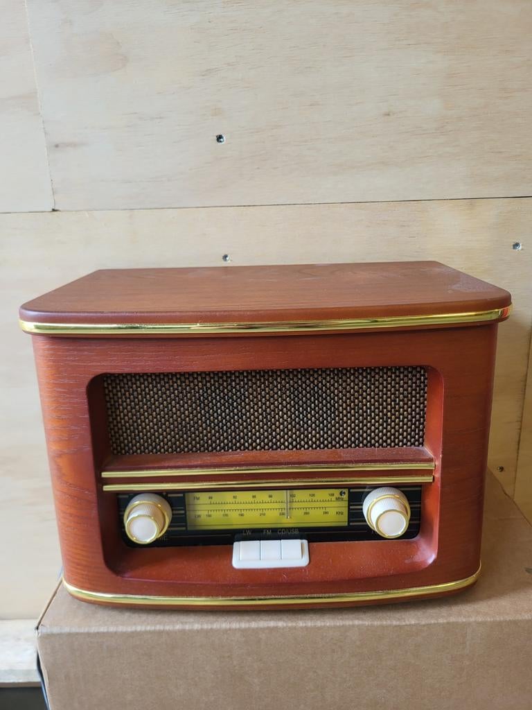 Houten radio FM / USB / CD, Ophalen of Verzenden, Zo goed als nieuw, Radio, Met cd-speler