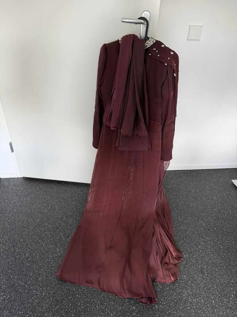 Gala jurk maat 38/40(M), Zwart, Zo goed als nieuw, Onder de knie, Ophalen