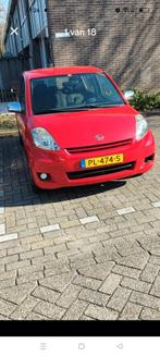 Daihatsu Sirion 1.3 2008 Rood, Auto's, Voorwielaandrijving, Stof, 4 cilinders, Sirion