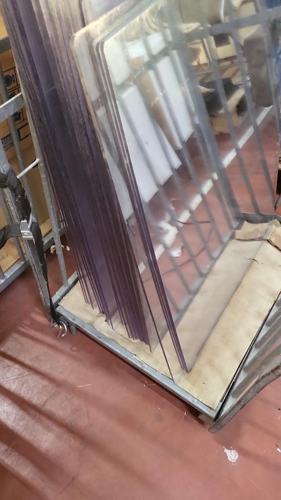 Plexiglas platen, nieuwstaat, kwart van nieuwprijs, koopje!, Doe-het-zelf en Verbouw, Glas en Ramen, Ophalen