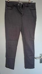 Grijze stretch broek.  Maat 42. Gina, Kleding | Dames, Broeken en Pantalons, Maat 42/44 (L), Ophalen of Verzenden, Zo goed als nieuw