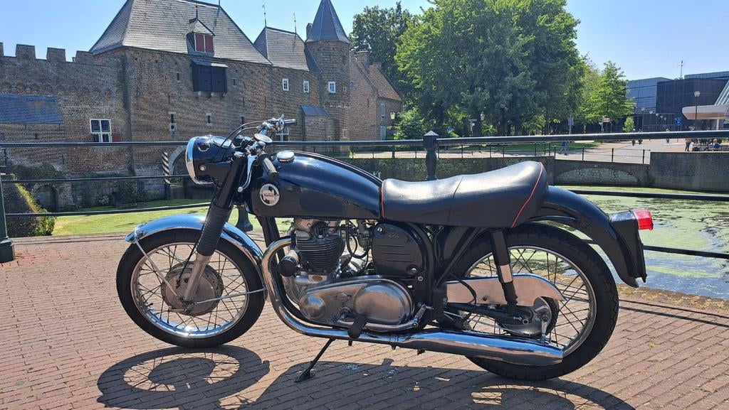 Norton Dominator 500 cc 1954, 2 cilinders, Occasion, Toermotor, Handgeschakeld