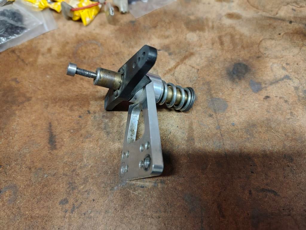 Nette servosaver Hörmann ht2, Hobby en Vrije tijd, Ophalen of Verzenden, Gebruikt, 1:5 t/m 1:8, Auto