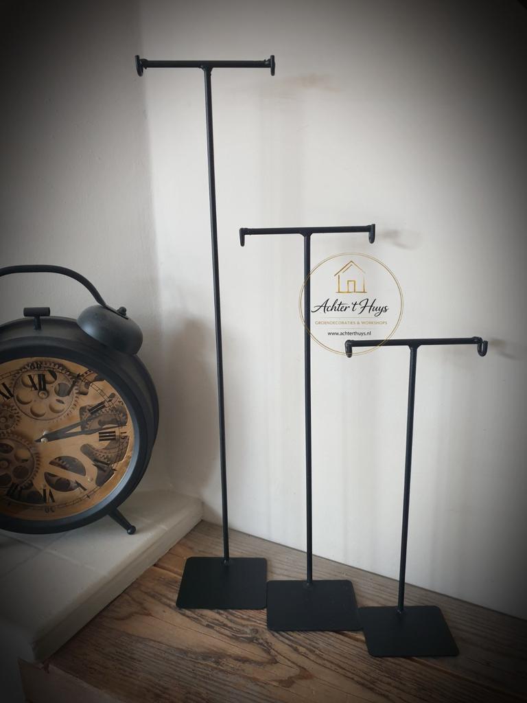 Metalen ketting frame  - sieraden houder  - standaard, Ophalen of Verzenden, Nieuw, Zwart, Overige materialen