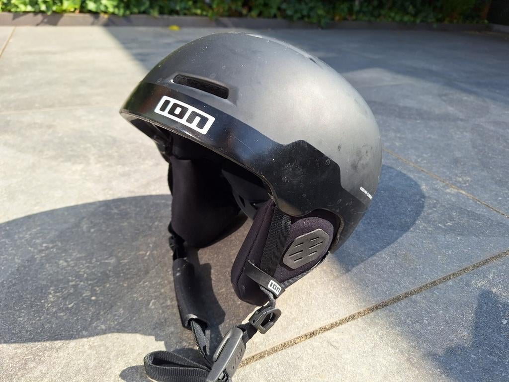 ION helm, Watersport en Boten, Wingsurfen, Ophalen of Verzenden, Zo goed als nieuw, Wingsurf-accessoire