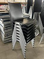 104x Stapelstoelen Kantinestoelen Vepa, Ophalen, Gebruikt, Vepa, X