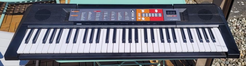 Yamaha PSR-F50 Keyboard Piano - Zo goed als nieuw, Muziek en Instrumenten, Keyboards, Ophalen of Verzenden, Zo goed als nieuw