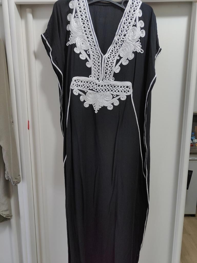 Zwarte kaftan jurk one size L-Xl zilverwit borduursels, Zwart, Maat 46/48 (XL) of groter, Nieuw, Ophalen of Verzenden