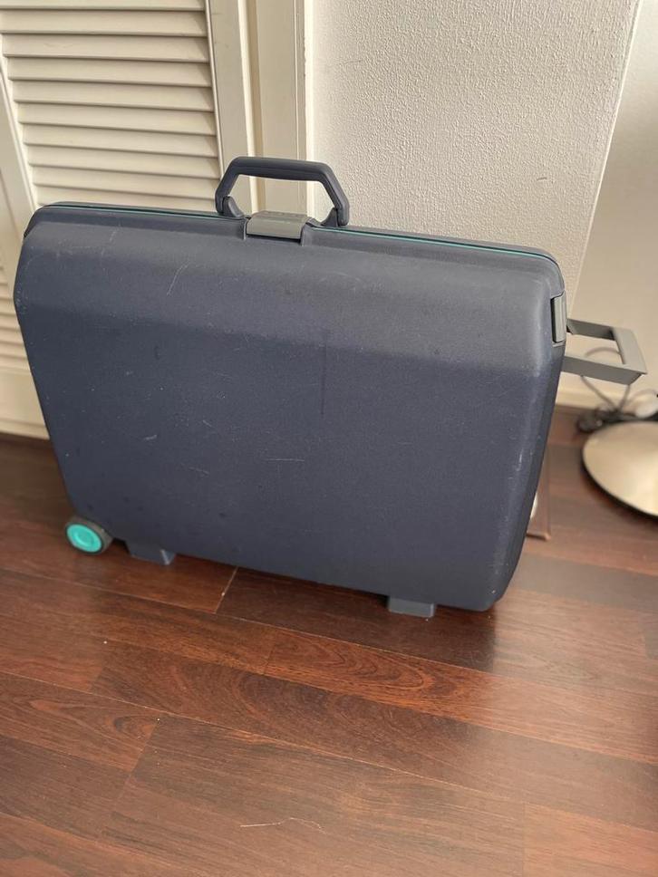 Samsonite Koffer - Harde Schaal met Wieltjes en Slot, Sieraden, Tassen en Uiterlijk, Koffers, Gebruikt, Hard kunststof, 60 tot 70 cm