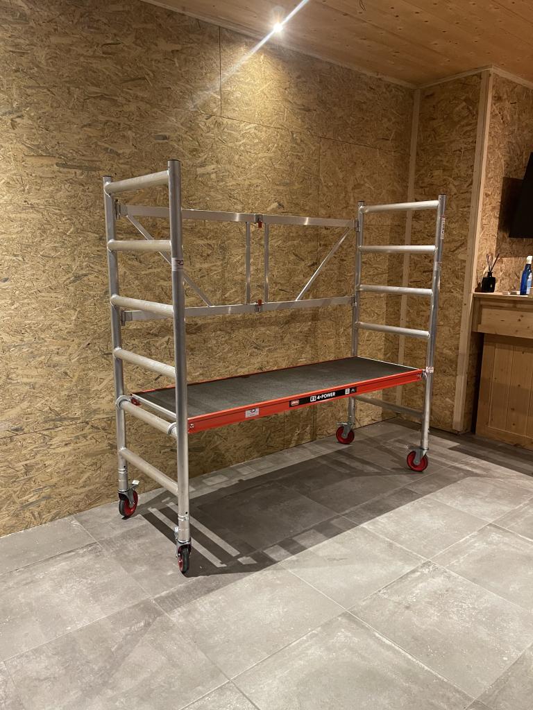 Kamersteiger TE HUUR €15,-, 2 tot 5 meter, Niet ingevuld, Nieuw, Rolsteiger of Kamersteiger