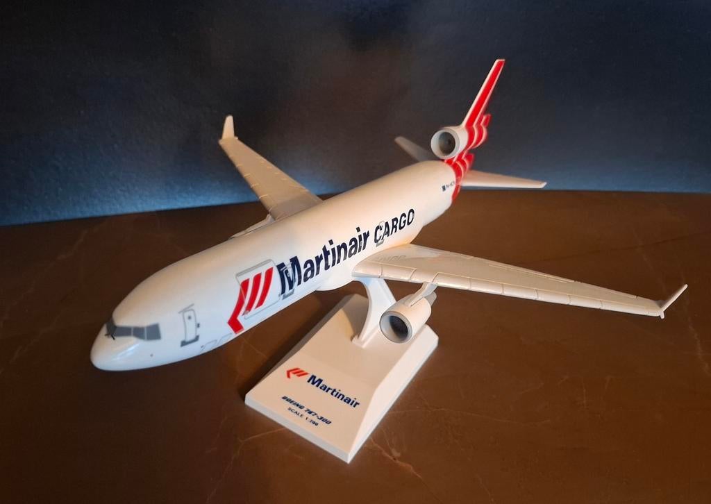 Martinair Cargo MD11 1/200 Skymarks, Ophalen of Verzenden, Zo goed als nieuw, Schaalmodel
