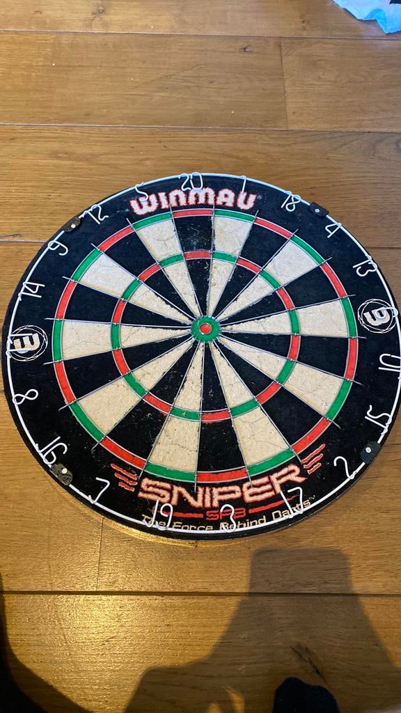 Dartbord WINMAU, Sport en Fitness, Darts, Ophalen, Gebruikt, Dartbord