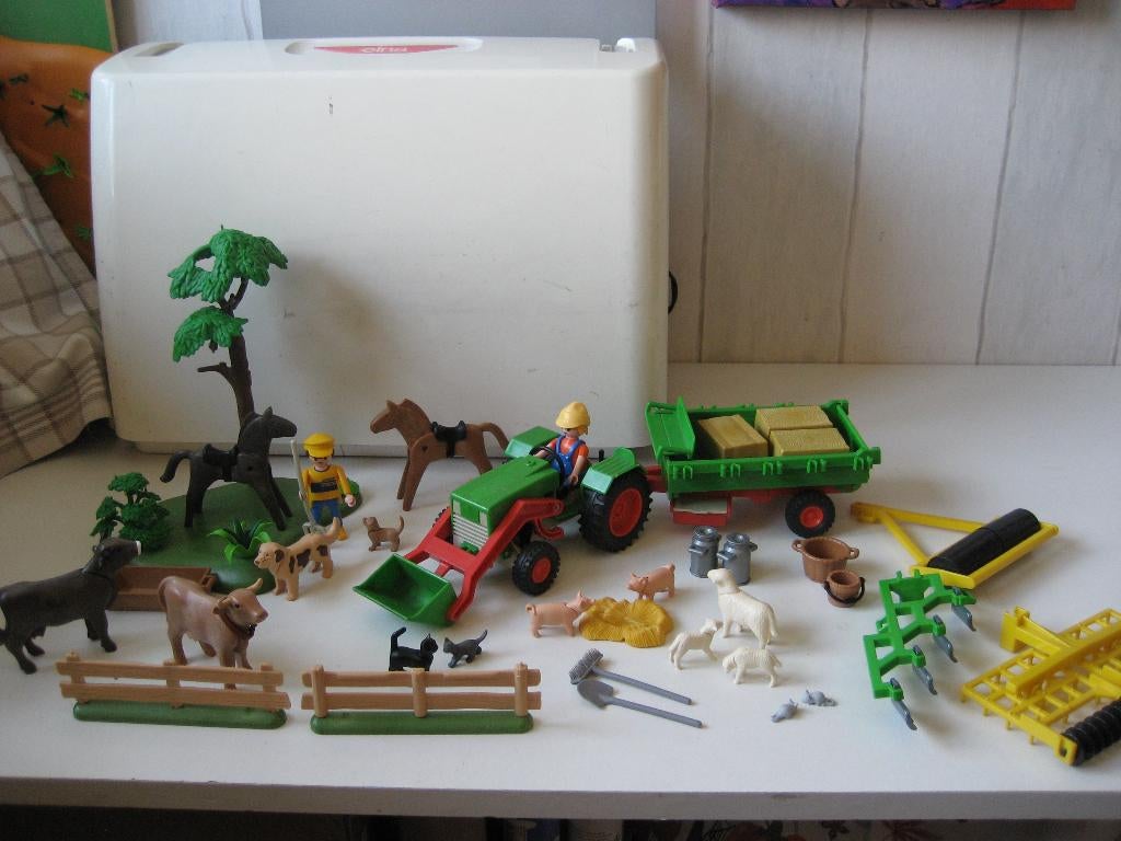 playmobil boerderij dieren en tractor met div. aanhangers, Ophalen of Verzenden, Gebruikt