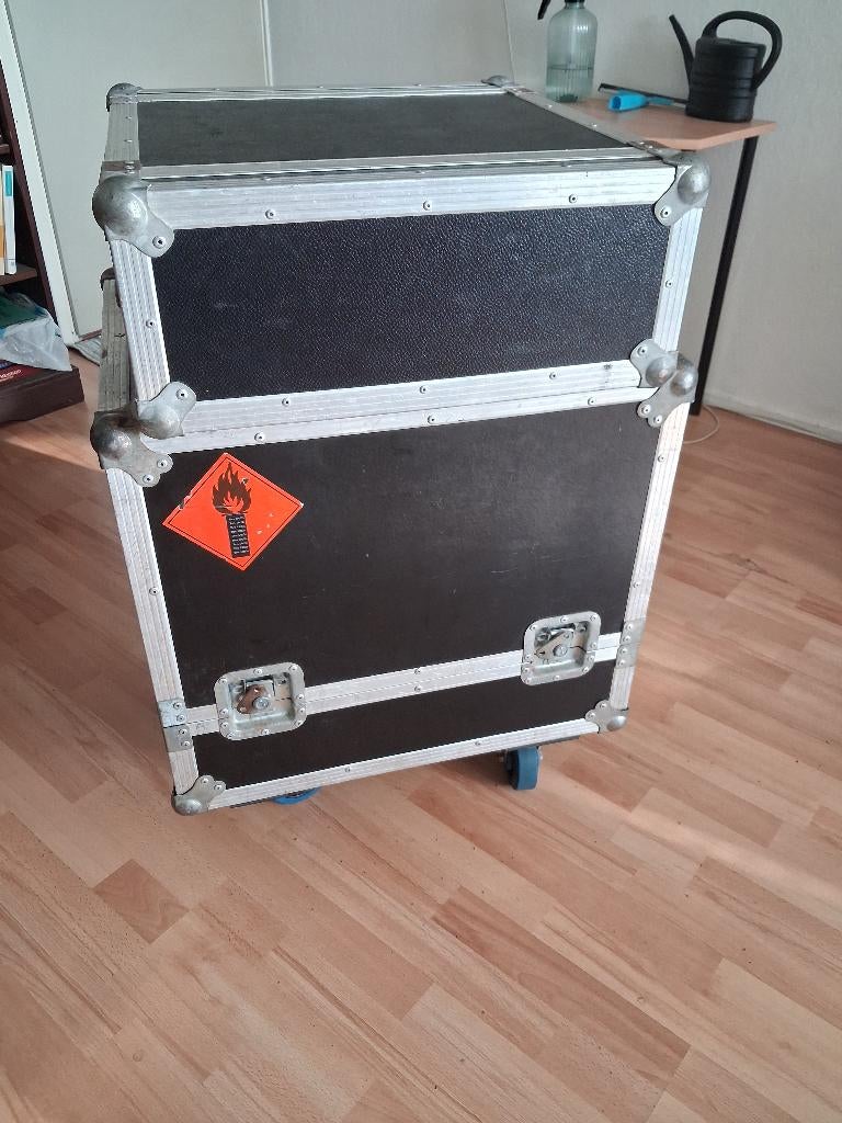 EBS HD350 (incl.19" rack) & EBS-210 bascab (incl.flightcase), Muziek en Instrumenten, Ophalen, Gebruikt, Basgitaar, 100 watt of meer