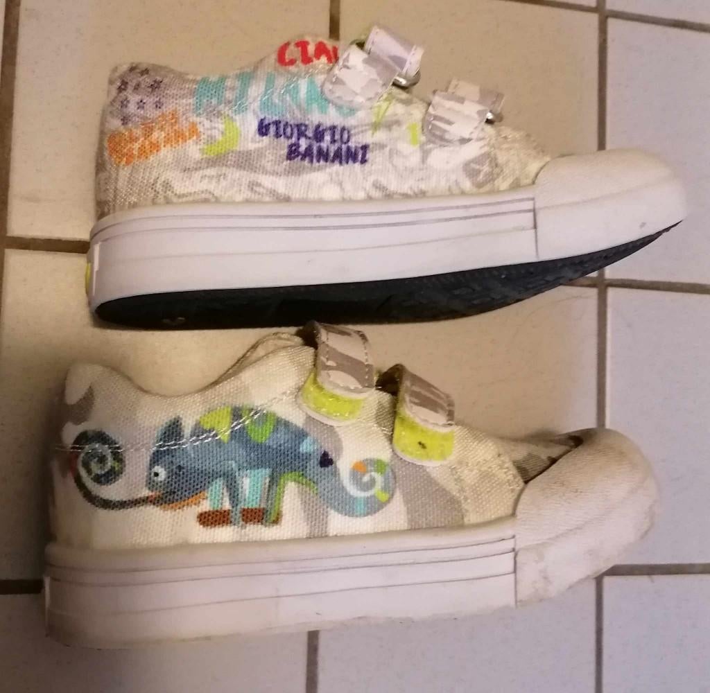 Go banana's sneakers met legerprint en cameleon maat 24, Kinderen en Baby's, Kinderkleding | Schoenen en Sokken, Ophalen of Verzenden
