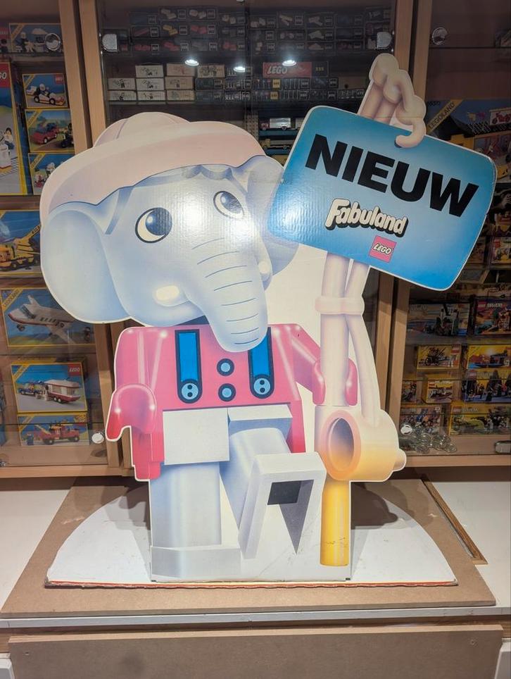 Kartonnen Fabuland display, Kinderen en Baby's, Speelgoed | Duplo en Lego, Gebruikt, Lego, Ophalen of Verzenden