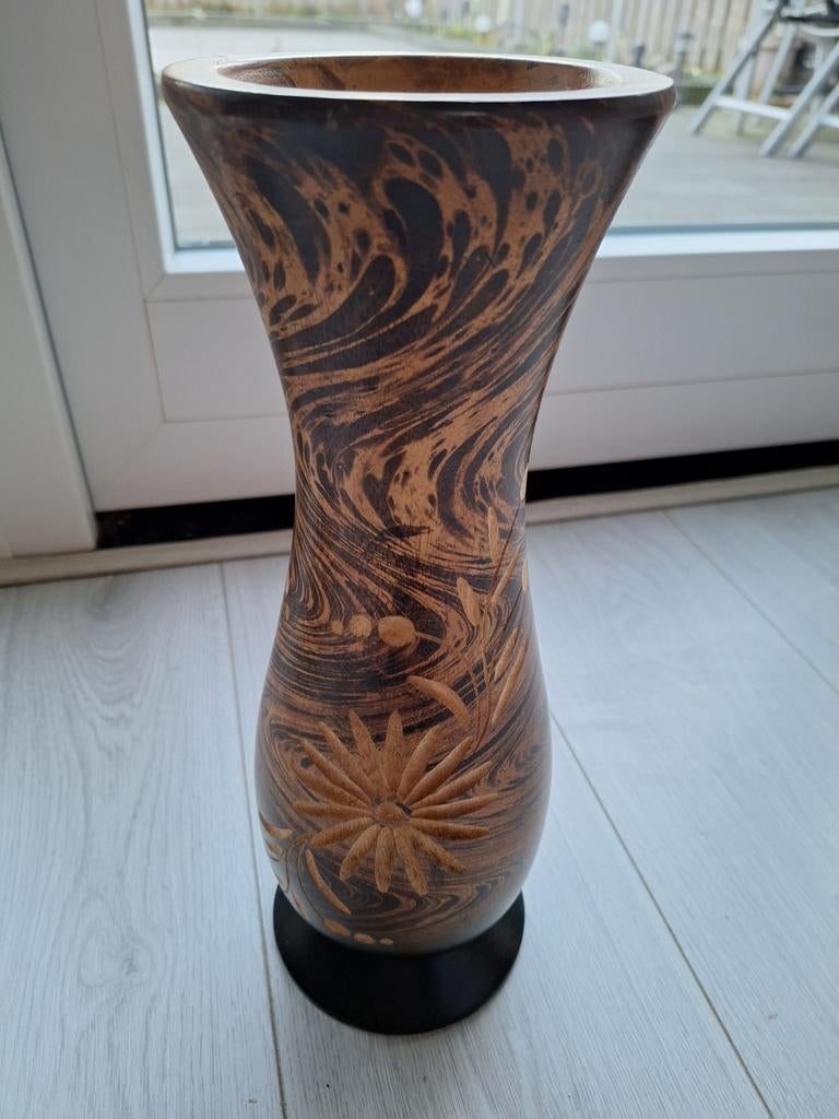 Bewerkte houten vaas, Huis en Inrichting, Woonaccessoires | Vazen, Overige materialen, Gebruikt, Overige kleuren, Ophalen of Verzenden