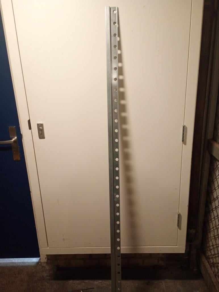 Ikea Method ophangrail 180 cm, Ophalen, Gebruikt